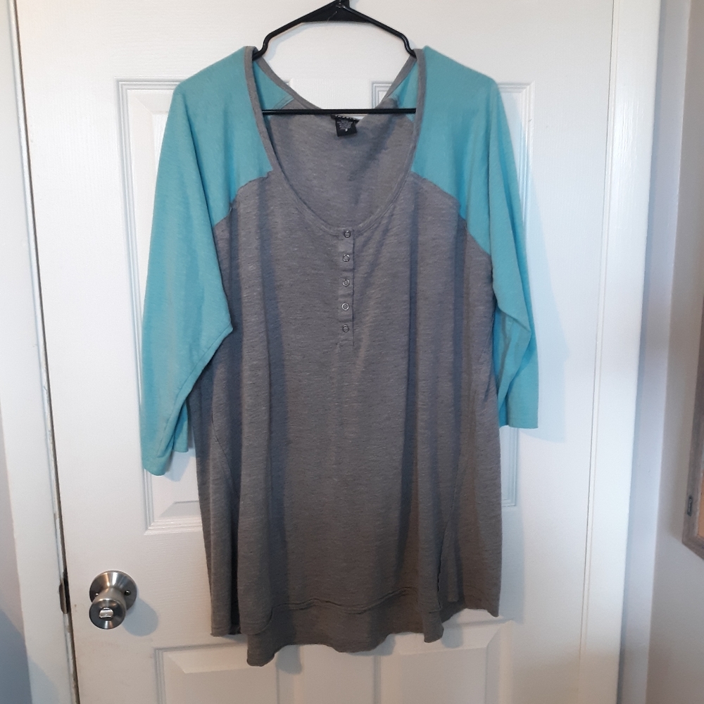 Torrid 3/4 sleeve top